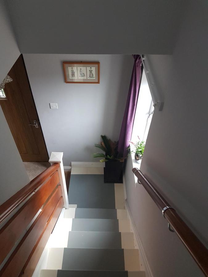 Post Office Row Apartment And Garden Crickhowell Exteriör bild